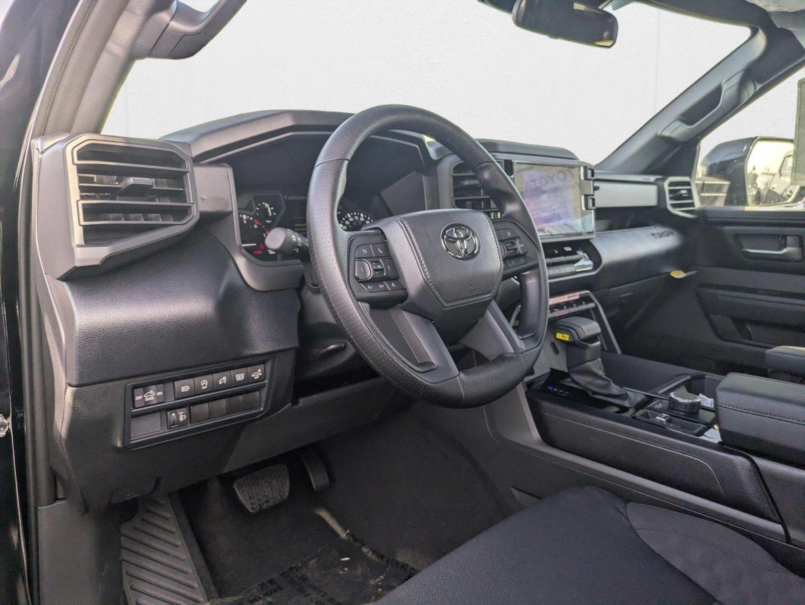 2025 Toyota Tundra SR5 - Photo 3