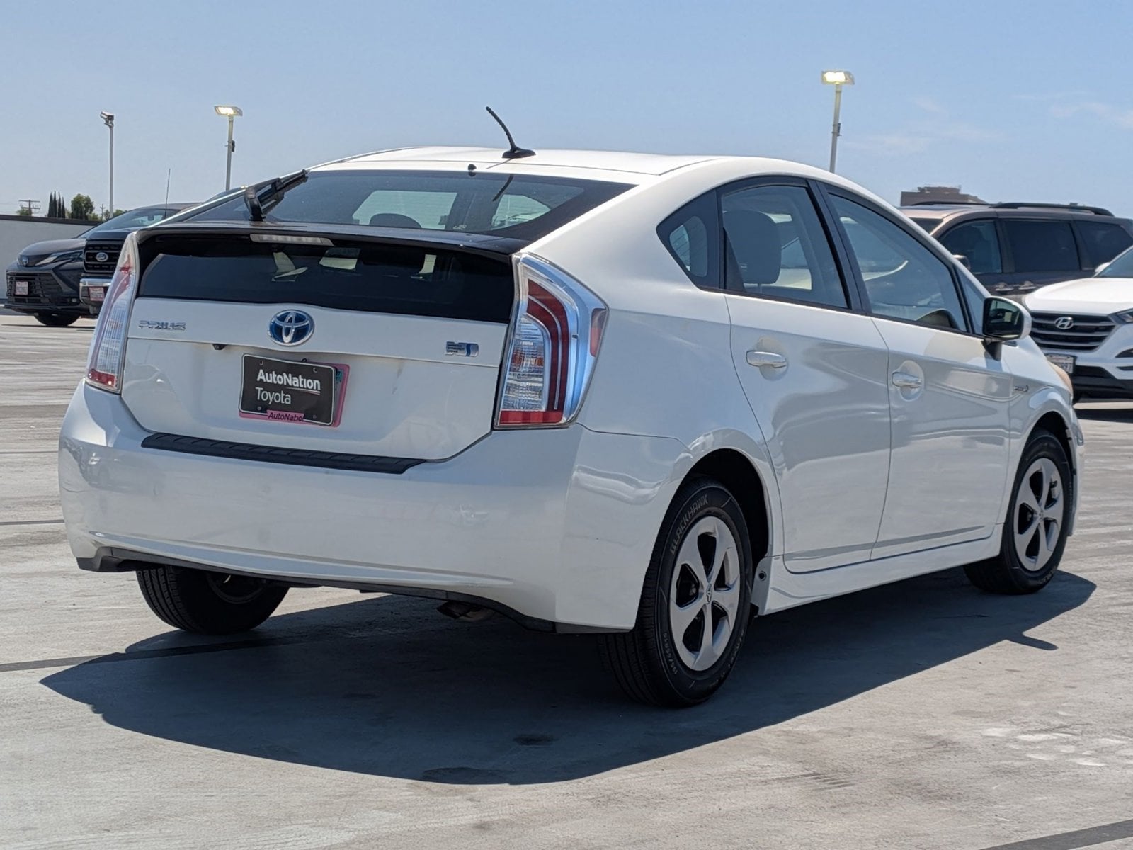 2015 Toyota Prius Three photo 5