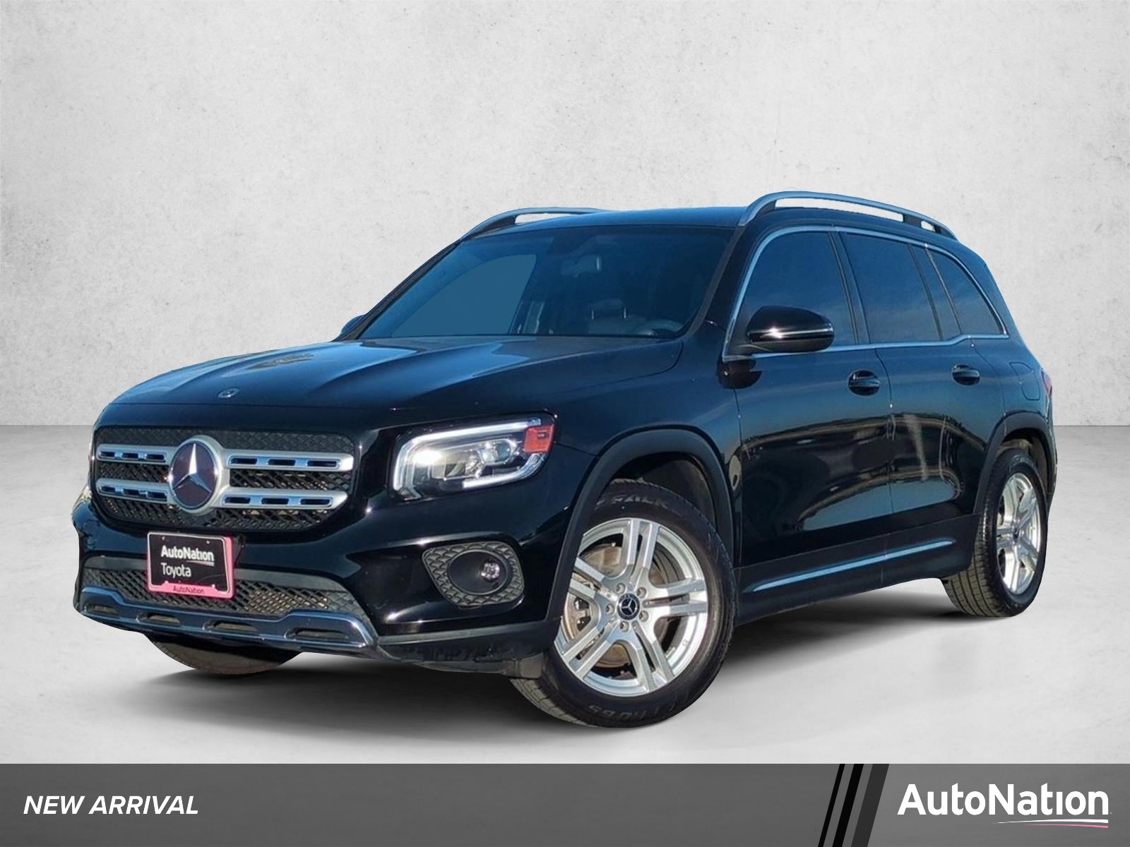 2023 Mercedes-Benz GLB Base