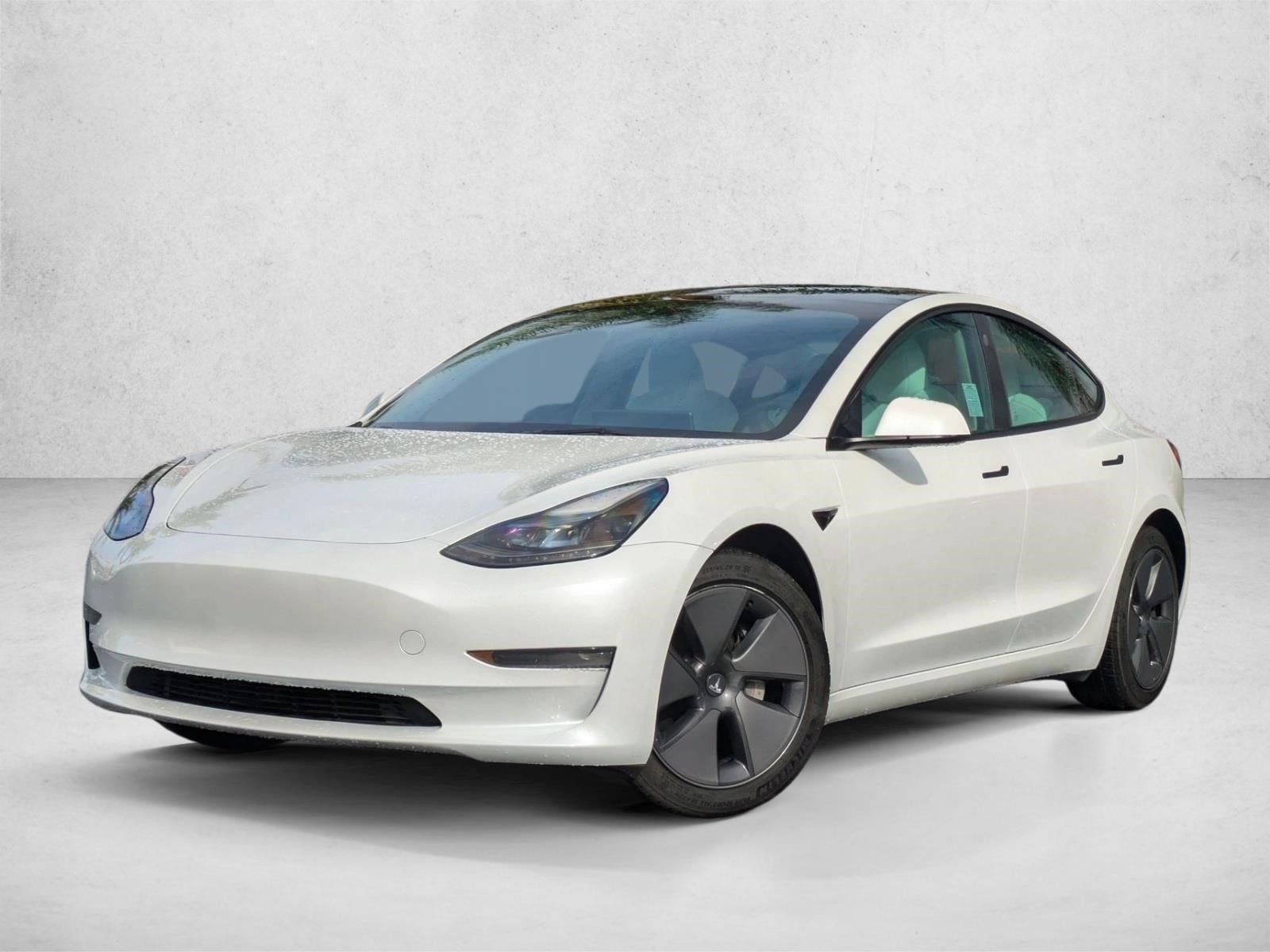 2023 Tesla Model 3 Base's photo