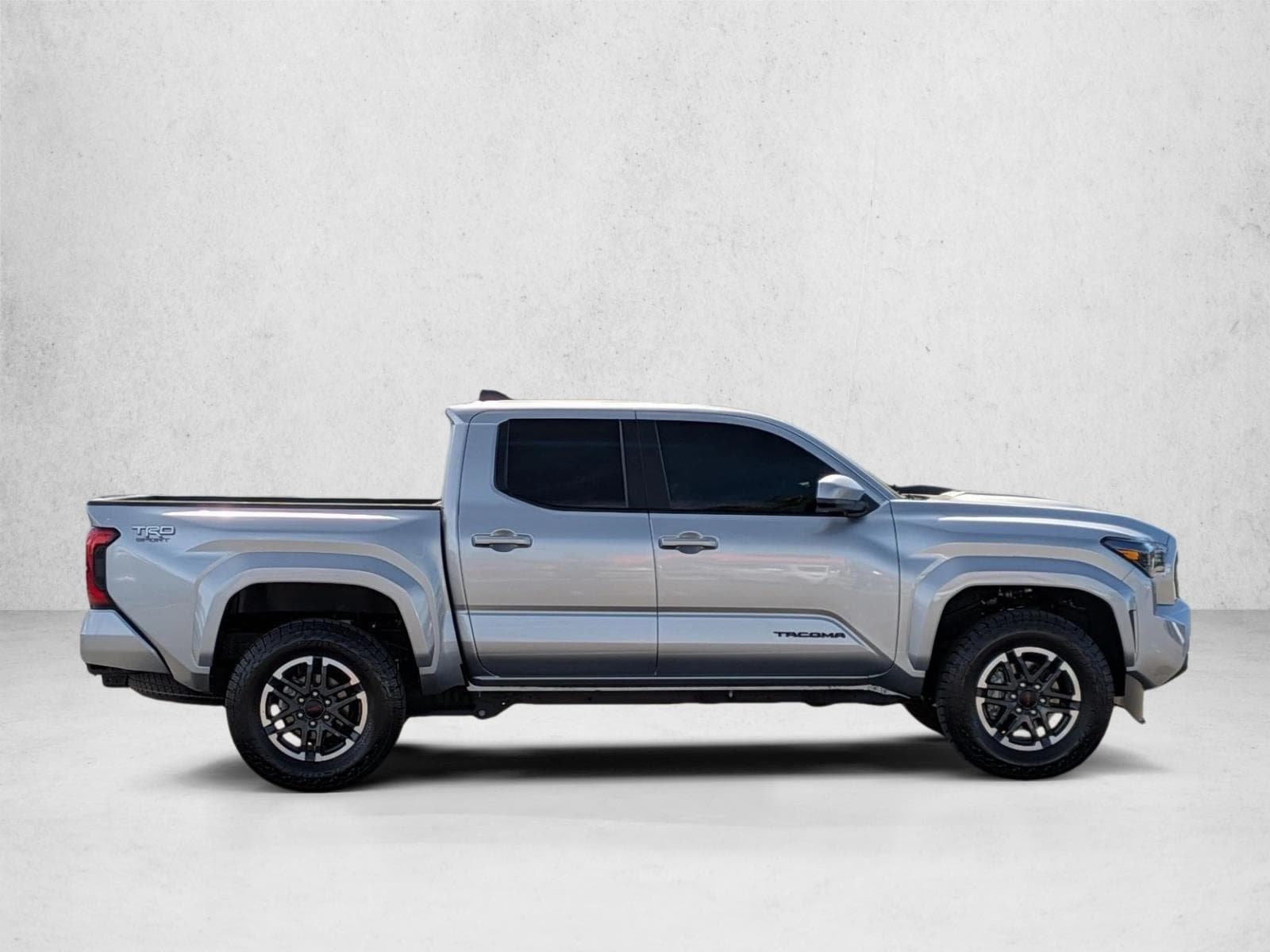 2025 Toyota Tacoma TRD Sport photo 4