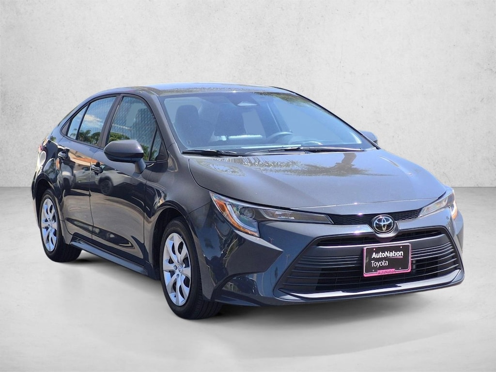 Certified 2025 Toyota Corolla LE Sedan