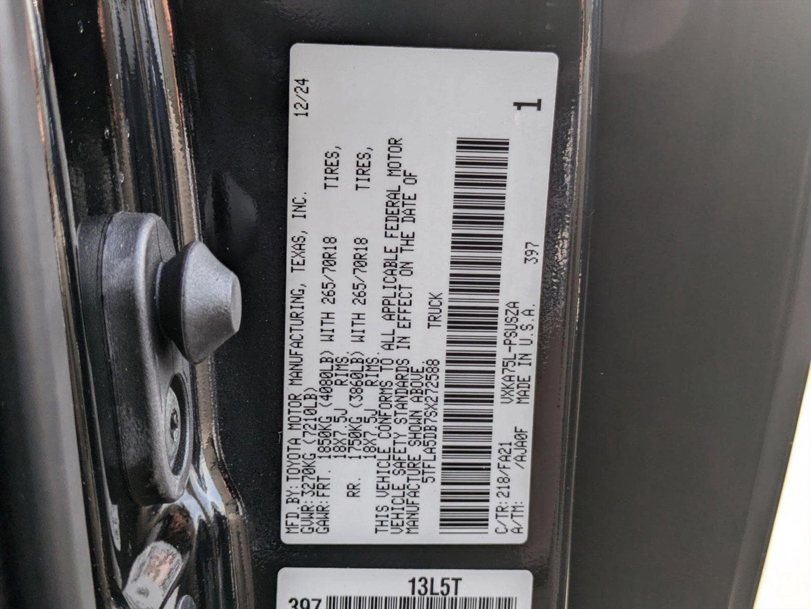 2025 Toyota Tundra SR5 - Photo 19