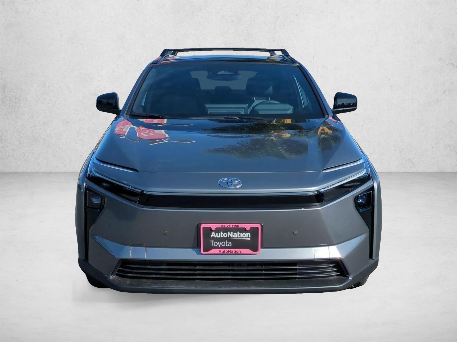 2026 Toyota bZ XLE - Photo 6