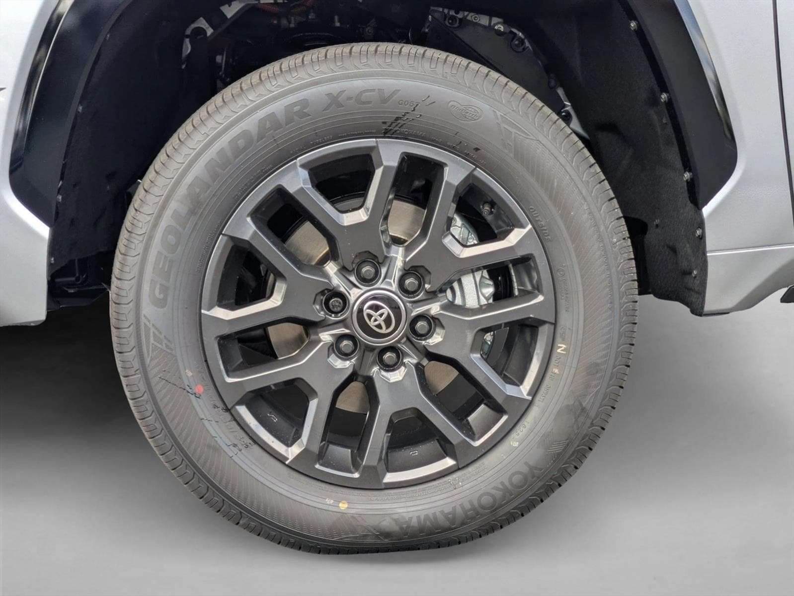 2026 Toyota Tundra Platinum - Photo 10