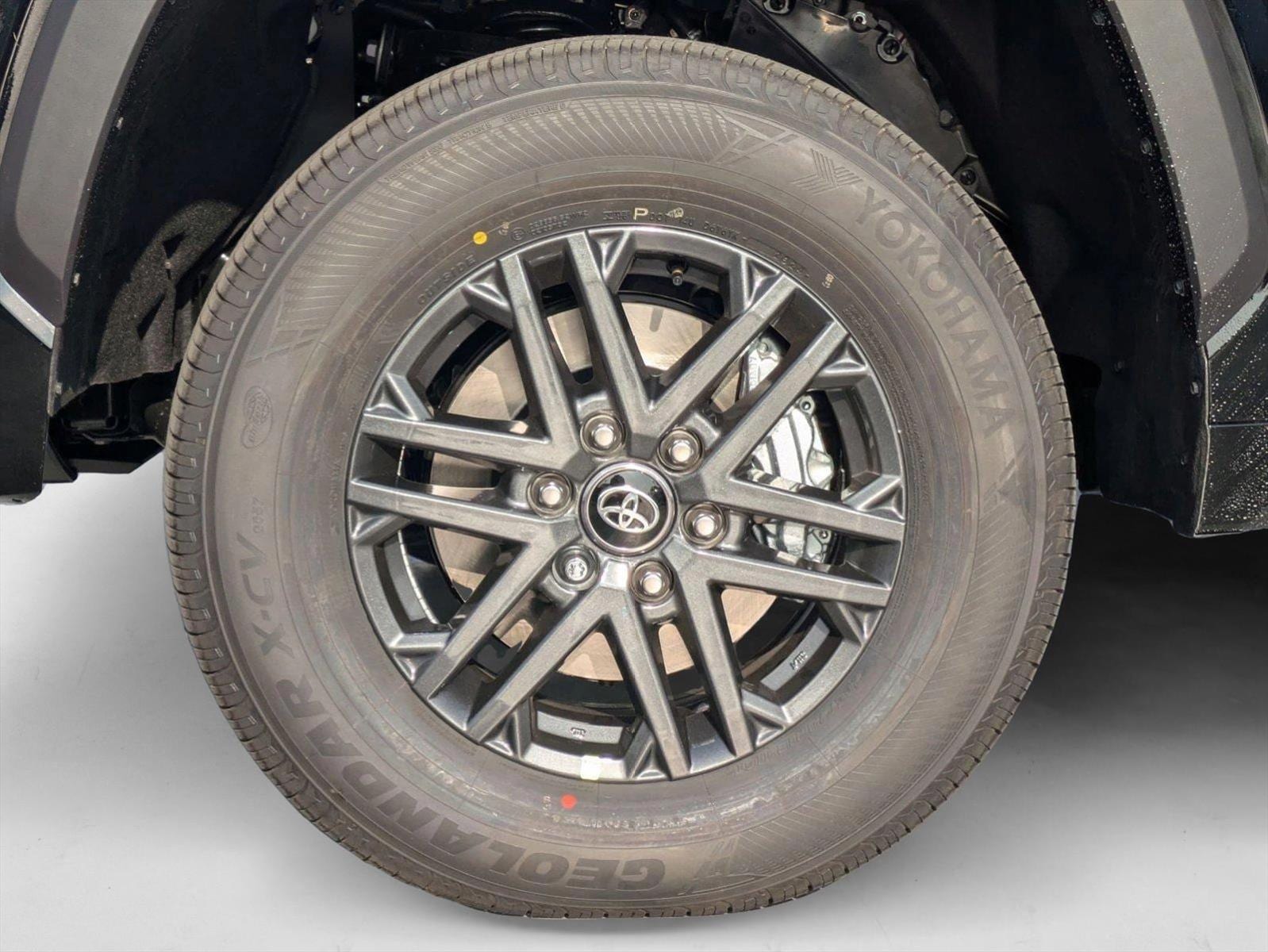 2025 Toyota Tundra SR5 - Photo 10