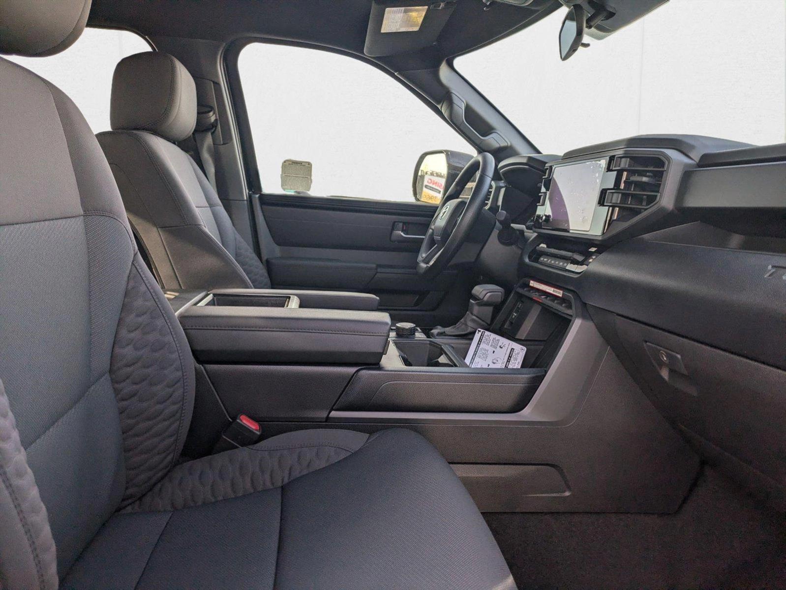 2025 Toyota Tundra SR5 - Photo 16