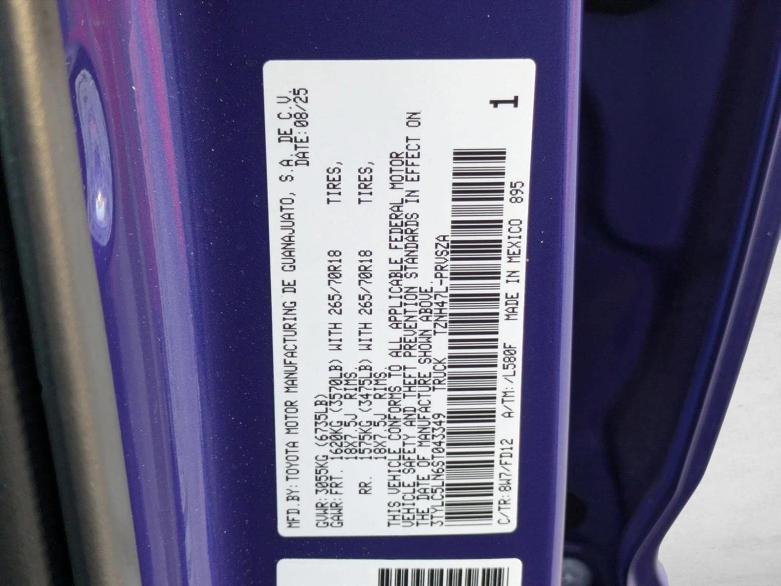 2025 Toyota Tacoma TRD Off Road - Photo 18