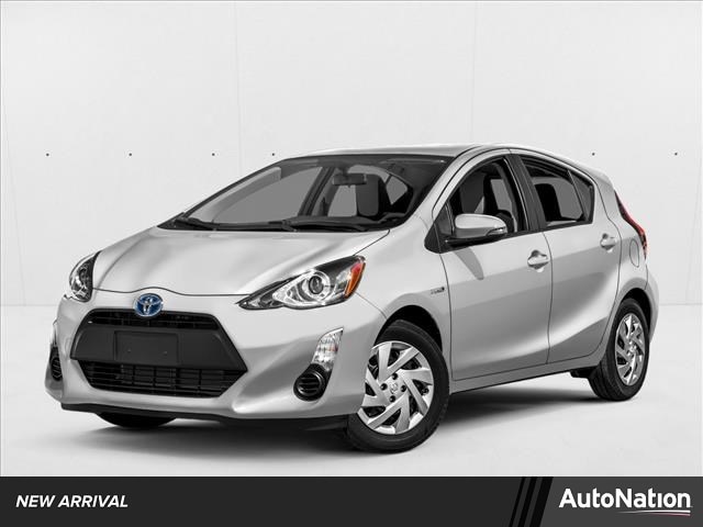 2016 Toyota Prius c Two's photo