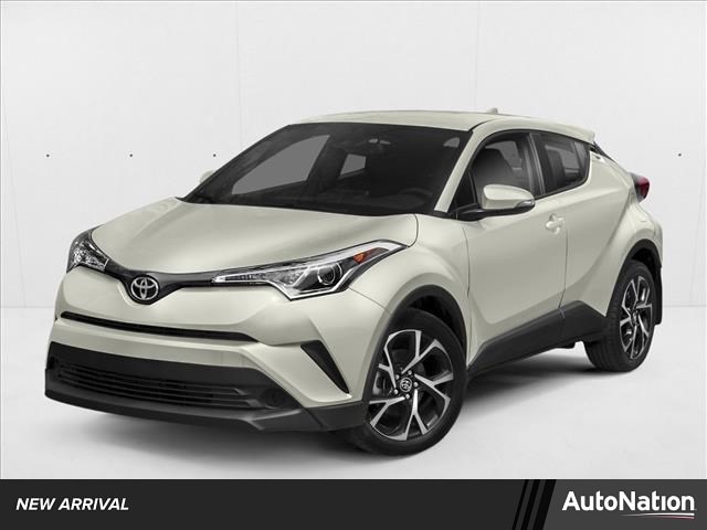 2018 Toyota C-HR XLE Premium's photo