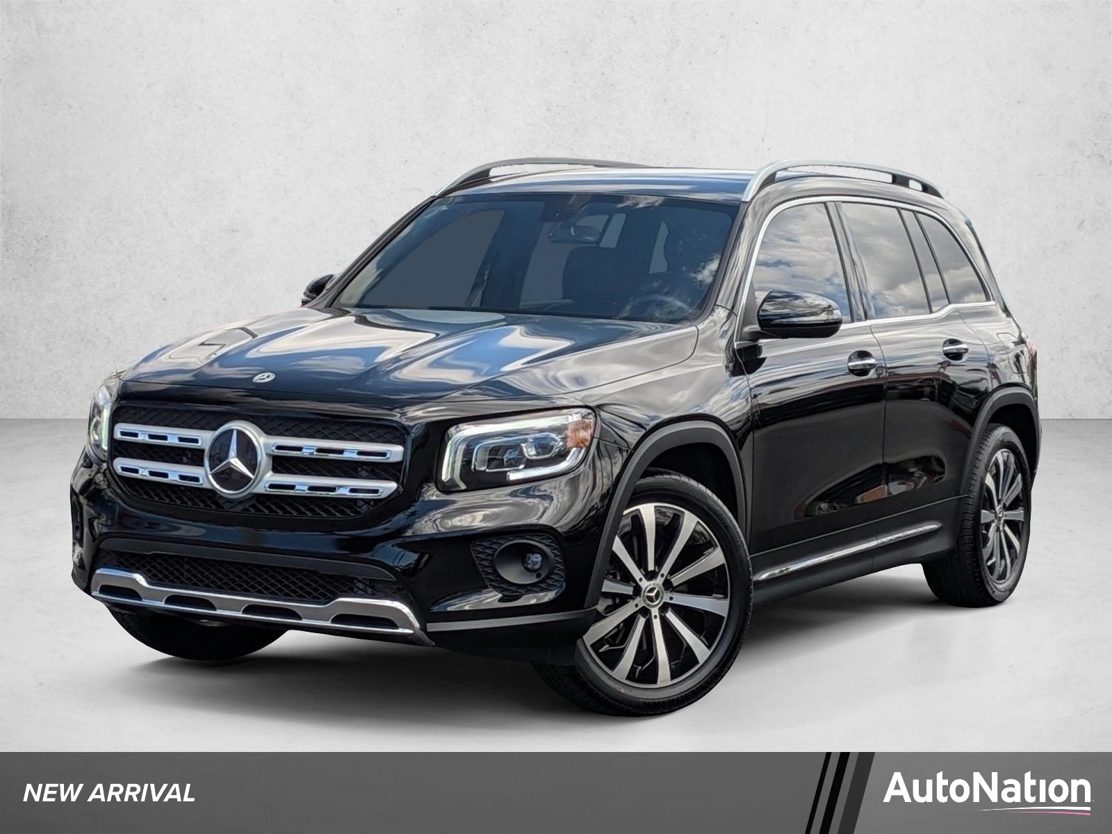 2022 Mercedes-Benz GLB GLB 250's photo