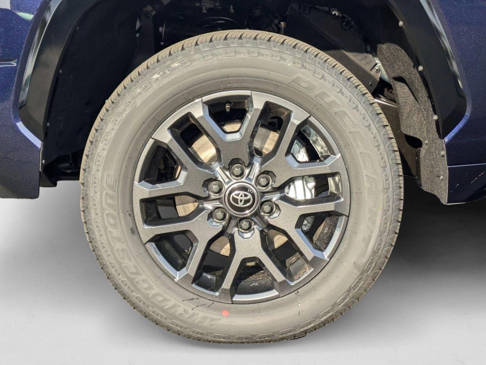 2025 Toyota Tundra Platinum - Photo 10