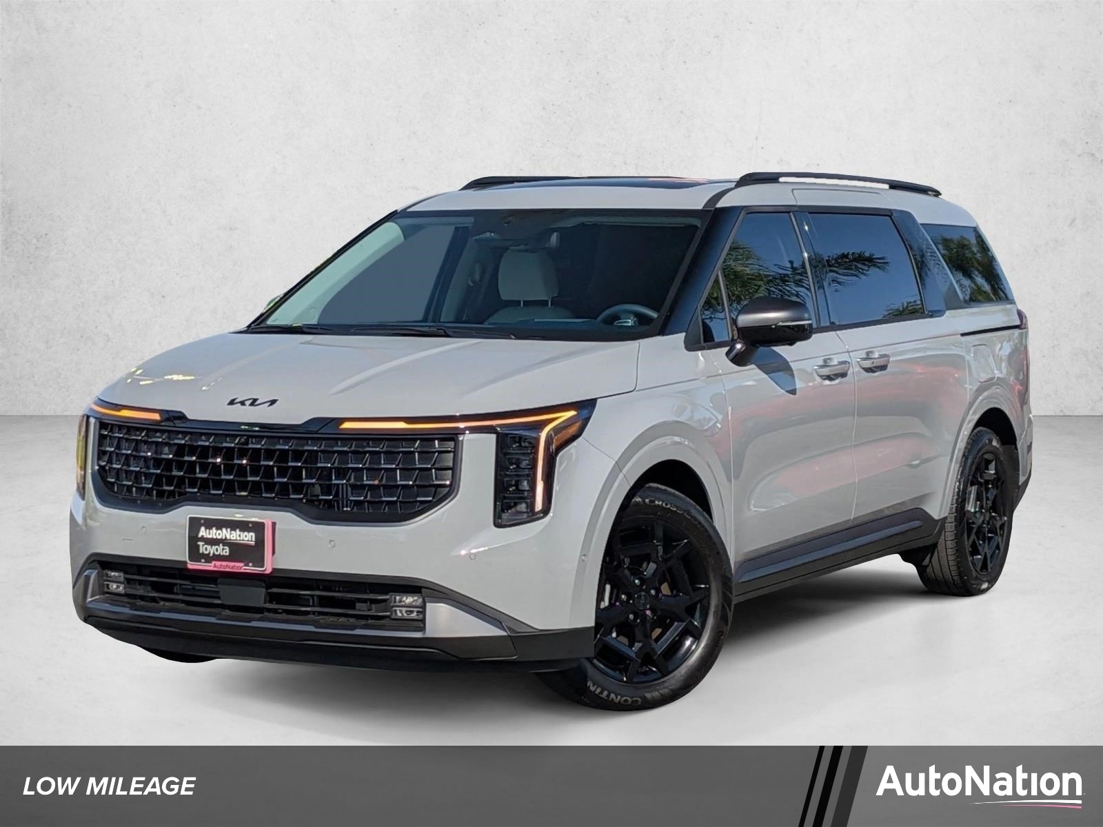 2026 Kia Sedona SX Prestige HEV's photo