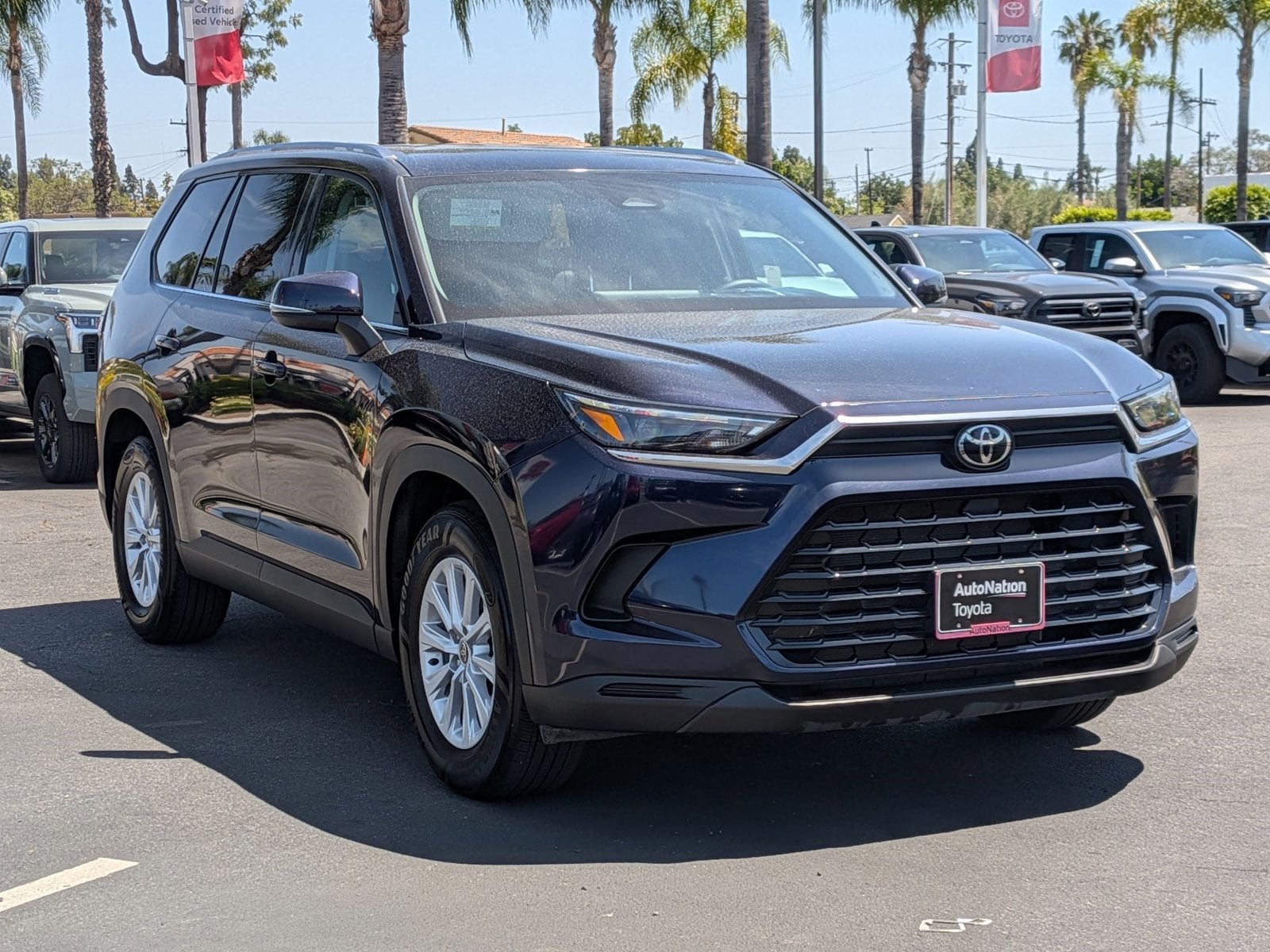 2025 Toyota Grand Highlander XLE photo 3