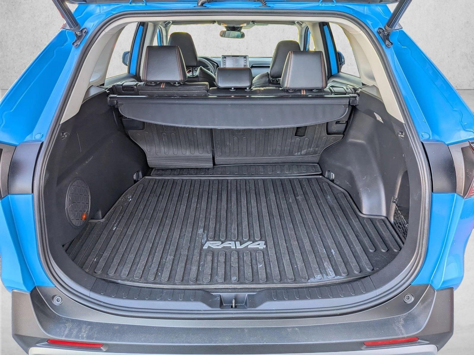 2019 Toyota RAV4 Adventure photo 5