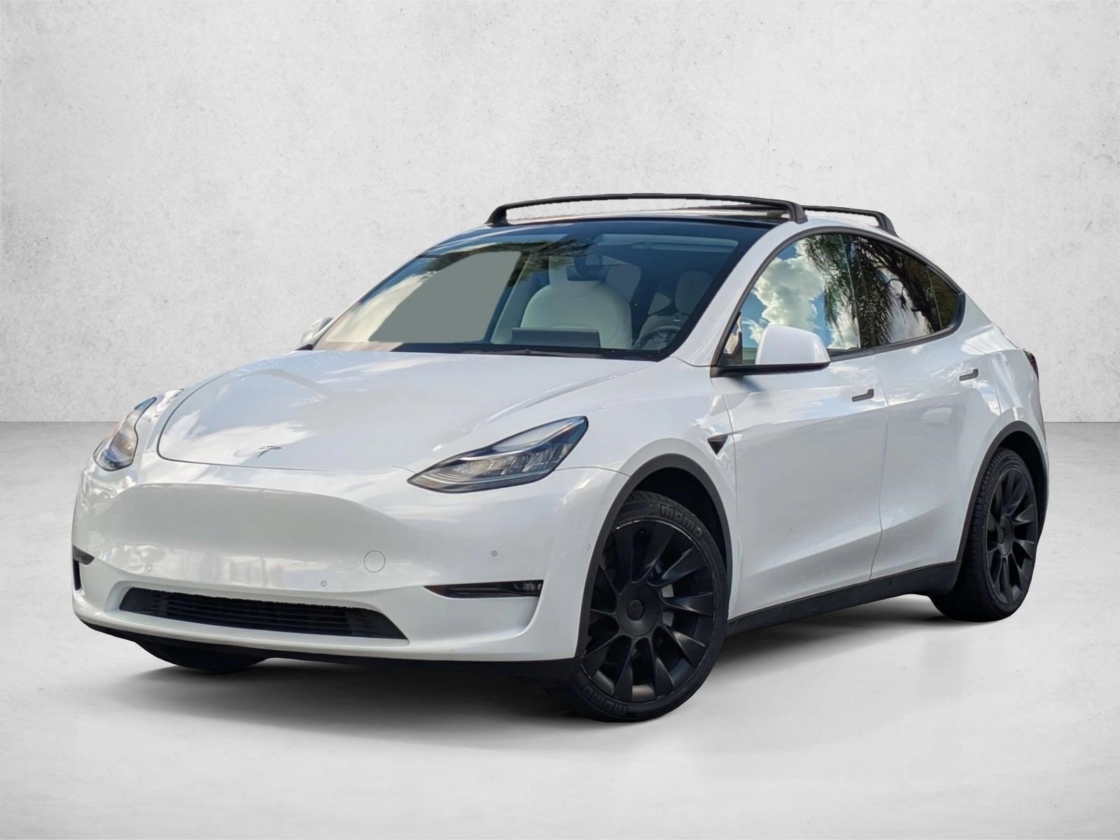 2021 Tesla Model Y Long Range's photo