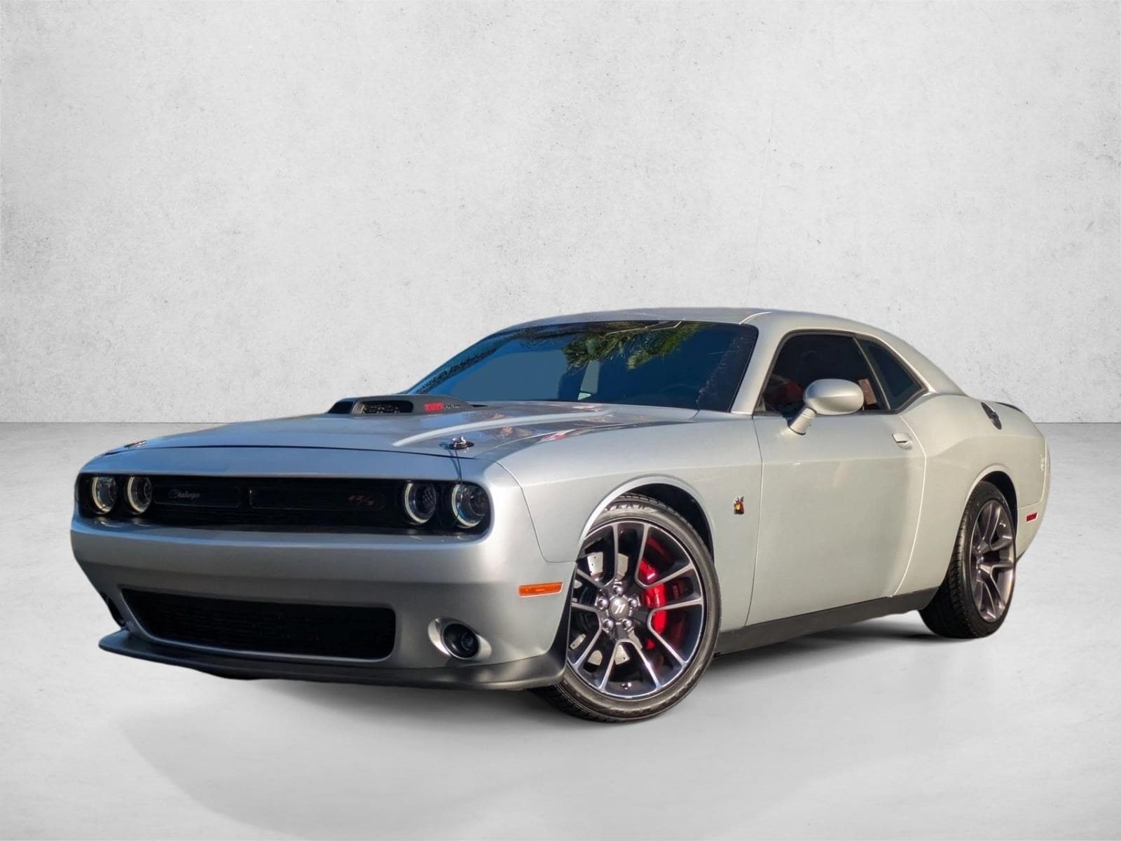 2022 Dodge Challenger R/T's photo