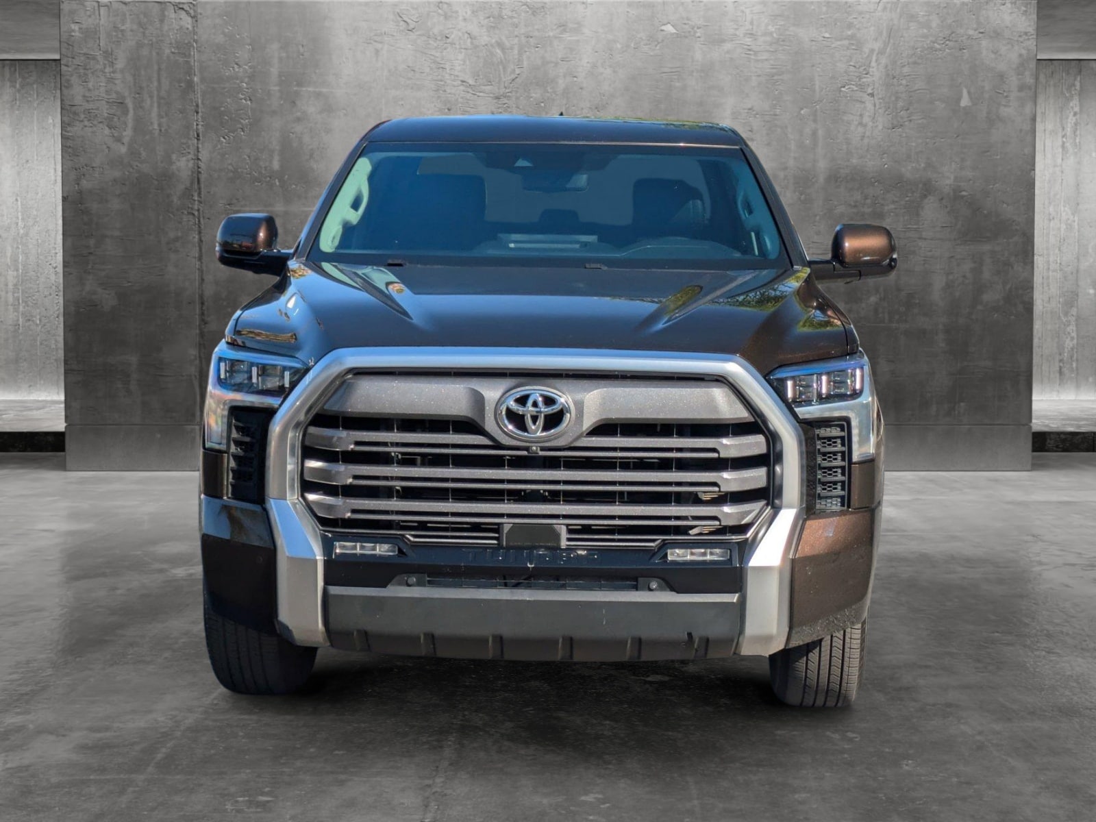 Used 2022 Toyota Tundra Limited with VIN 5TFJA5AB8NX007551 for sale in Buena Park, CA