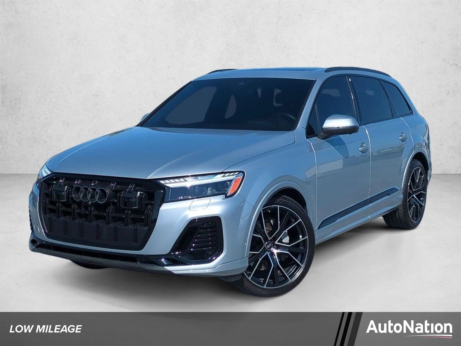 2025 Audi Q7 55 Prestige quattro Tiptronic's photo