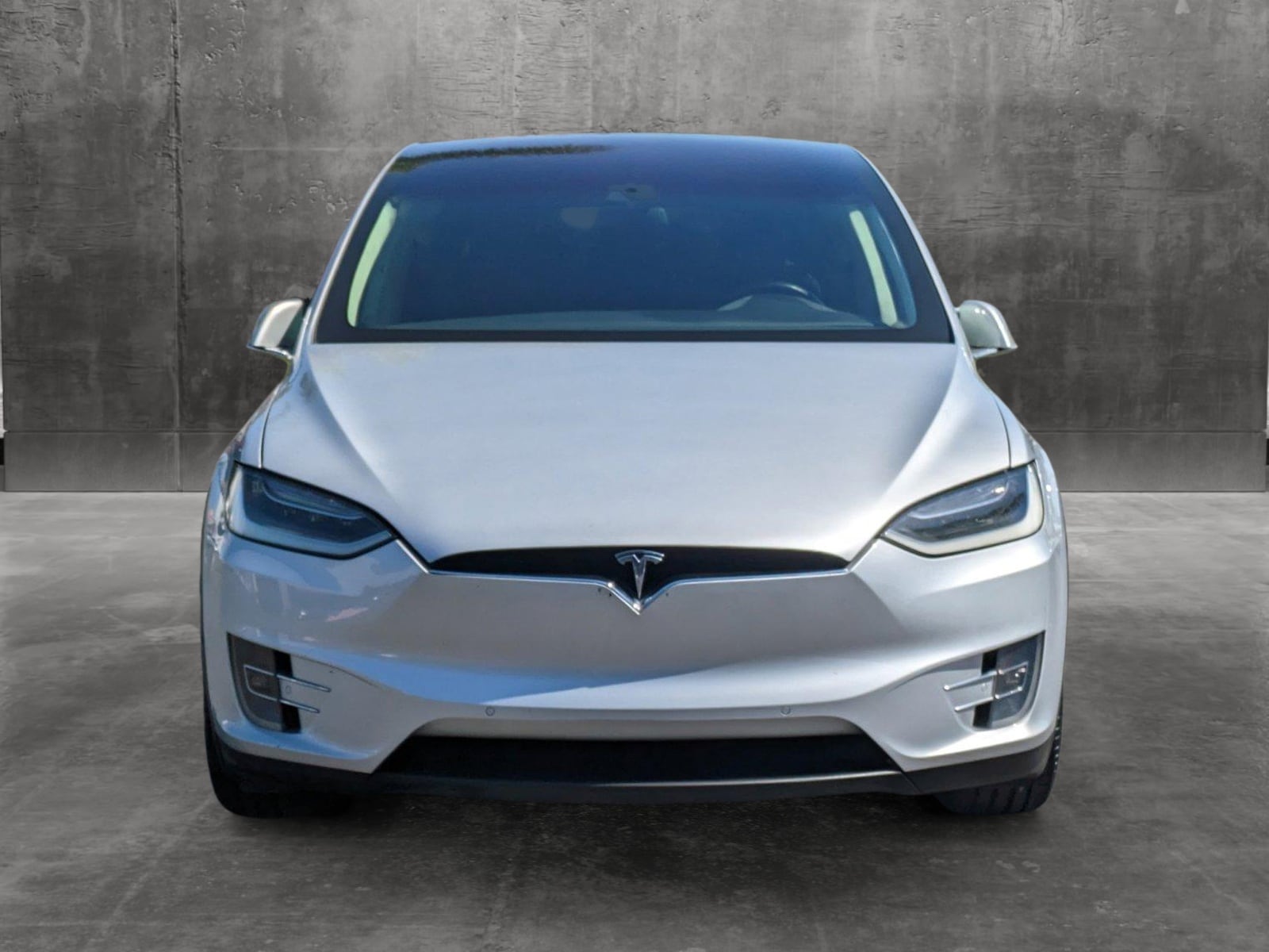 Used 2016 Tesla Model X 75D with VIN 5YJXCAE21GF001529 for sale in Buena Park, CA