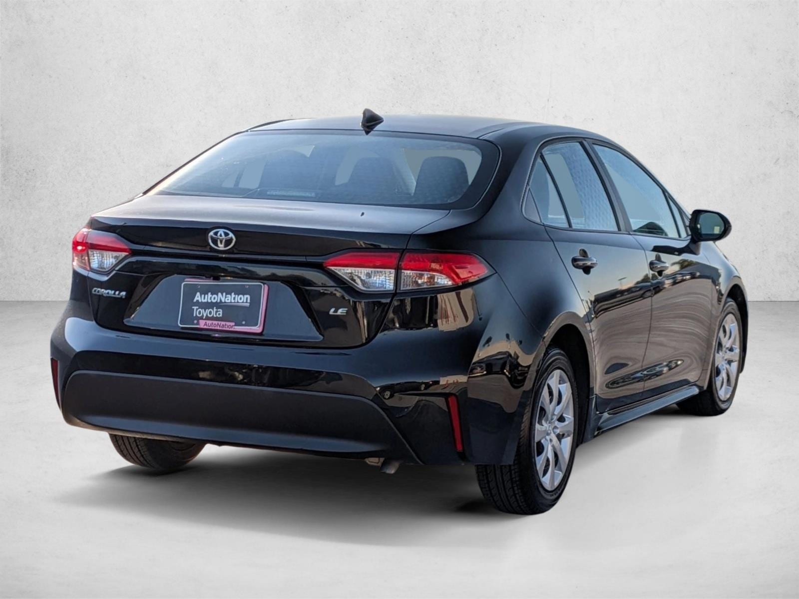 2024 Toyota Corolla LE photo 5