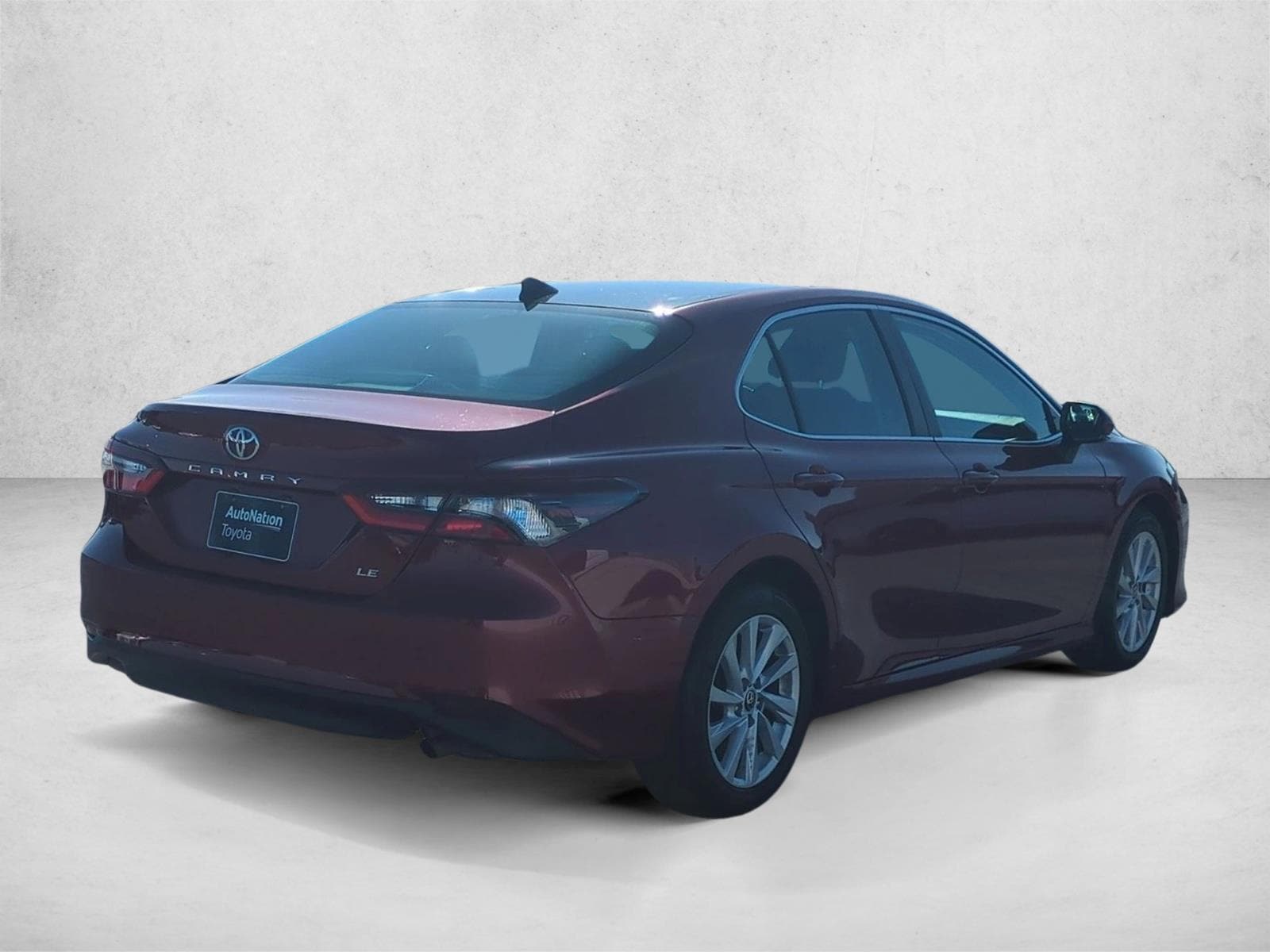 2022 Toyota Camry LE photo 4