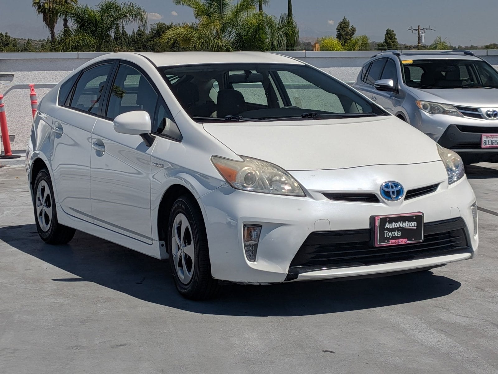 2015 Toyota Prius Three photo 3