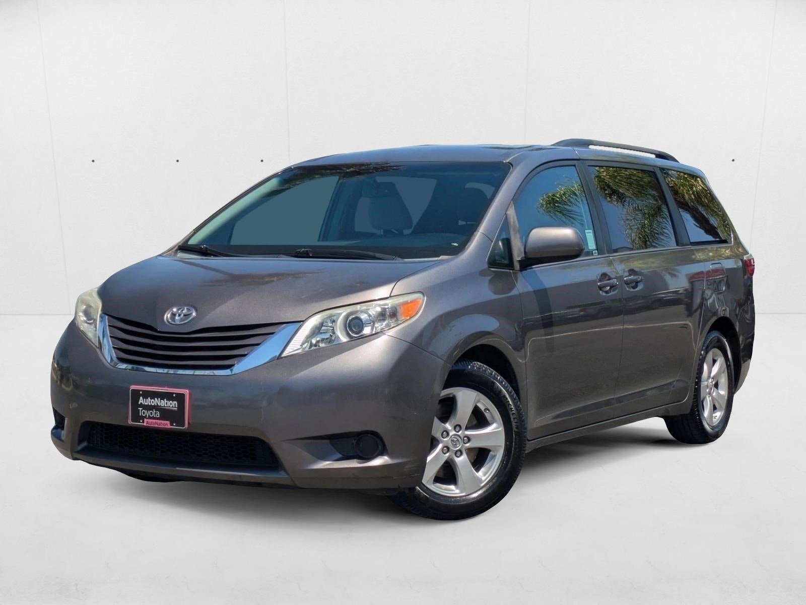 2016 Toyota Sienna LE