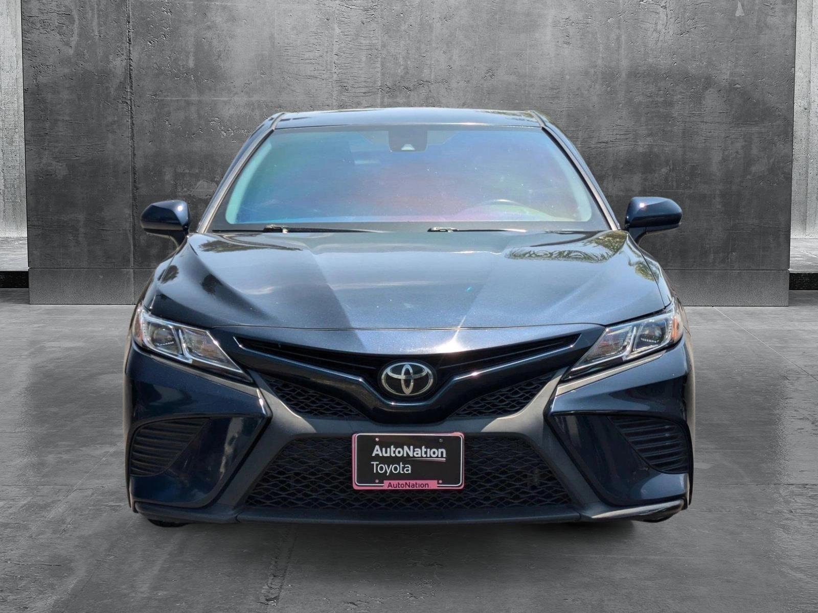 Used 2020 Toyota Camry SE with VIN 4T1G11AK2LU500879 for sale in Buena Park, CA