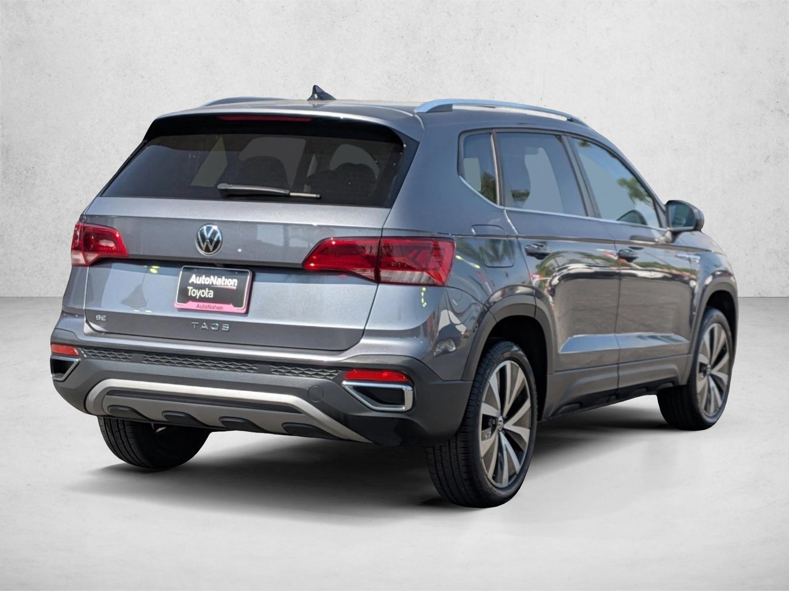 2022 Volkswagen Taos SE photo 5