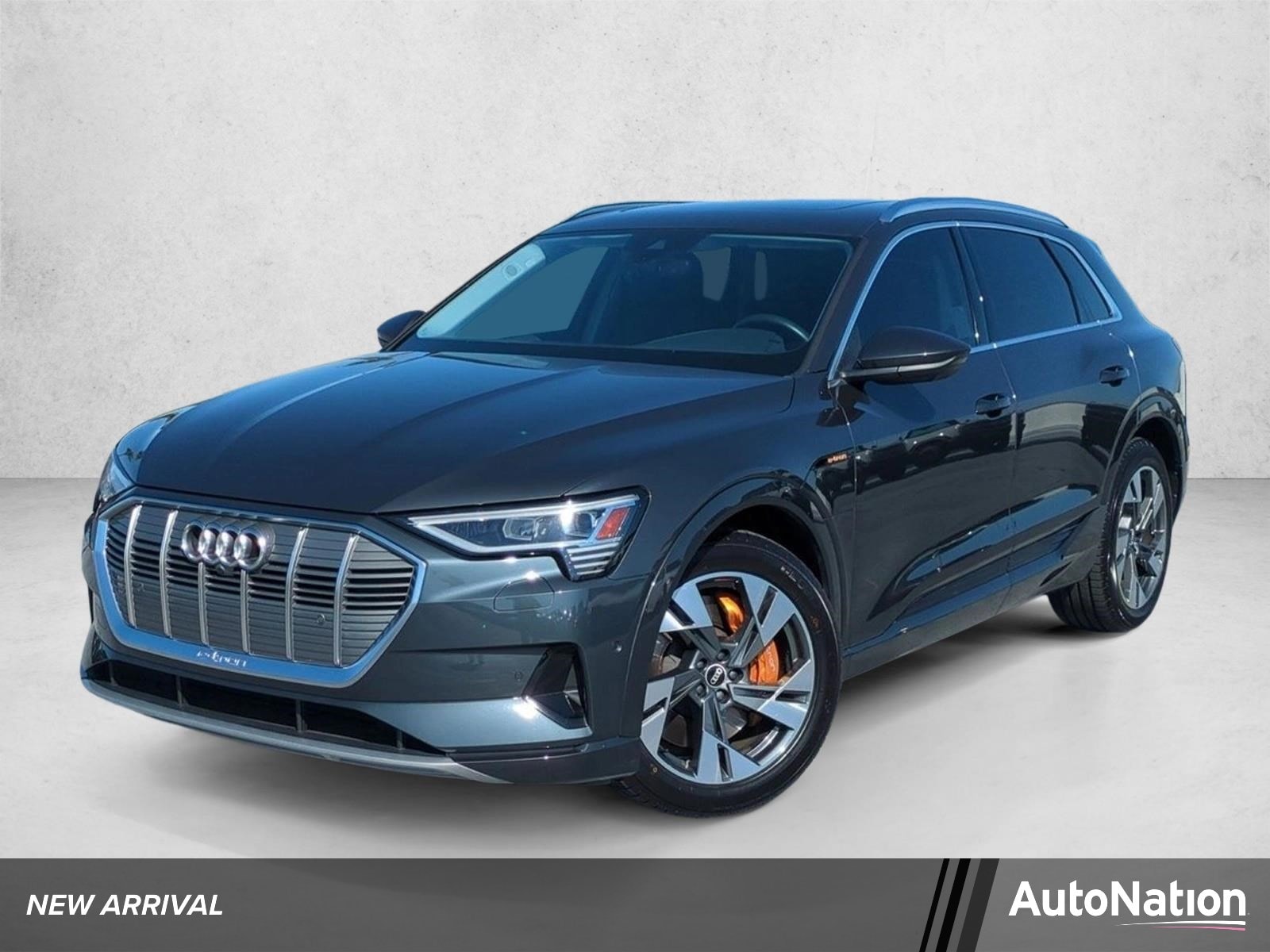 2021 Audi e-tron 95 kWh Premium Plus quattro's photo