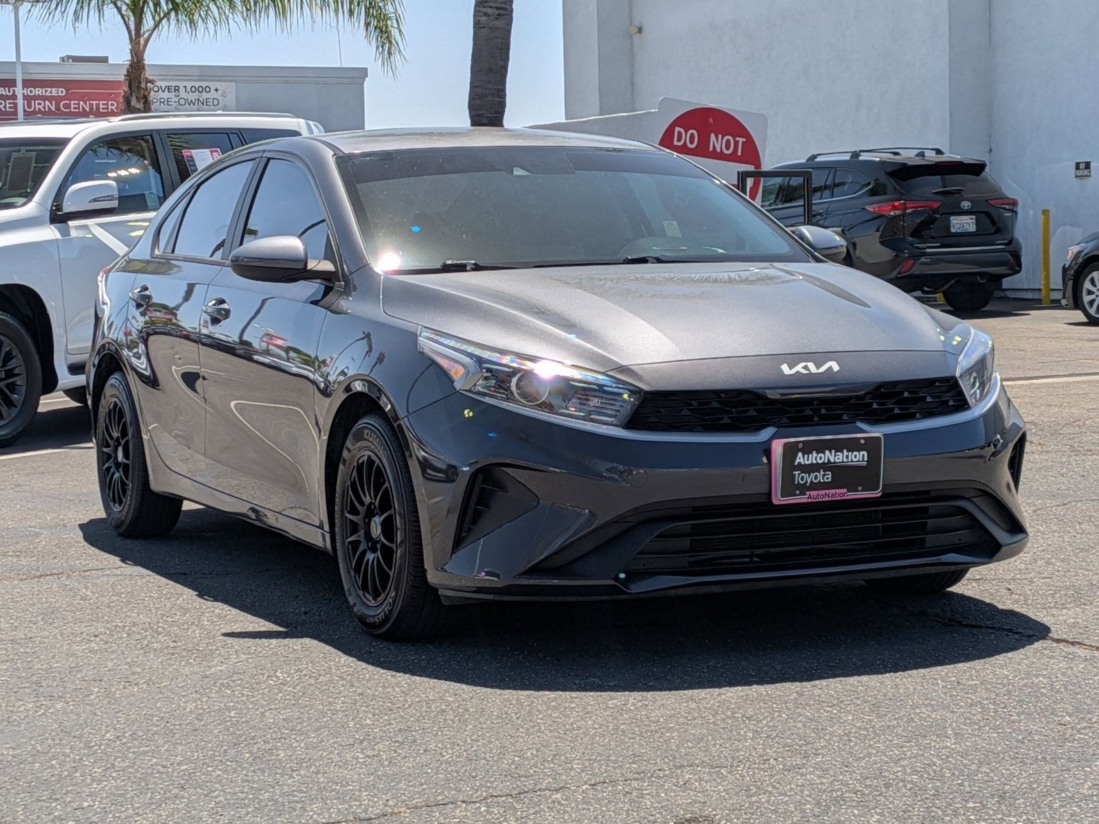 2024 Kia Forte LX photo 3