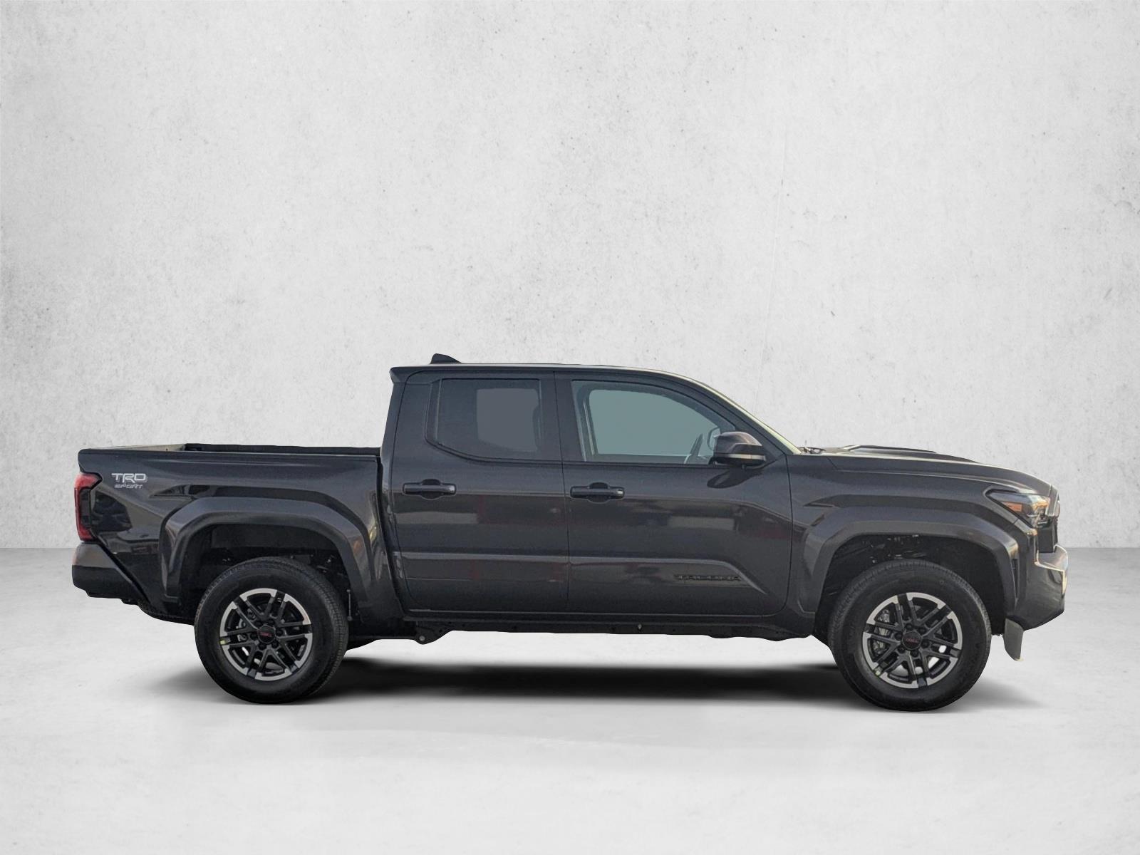 2025 Toyota Tacoma TRD Sport photo 4