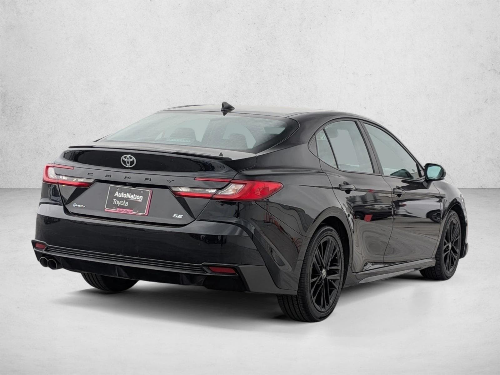 2025 Toyota Camry SE photo 5