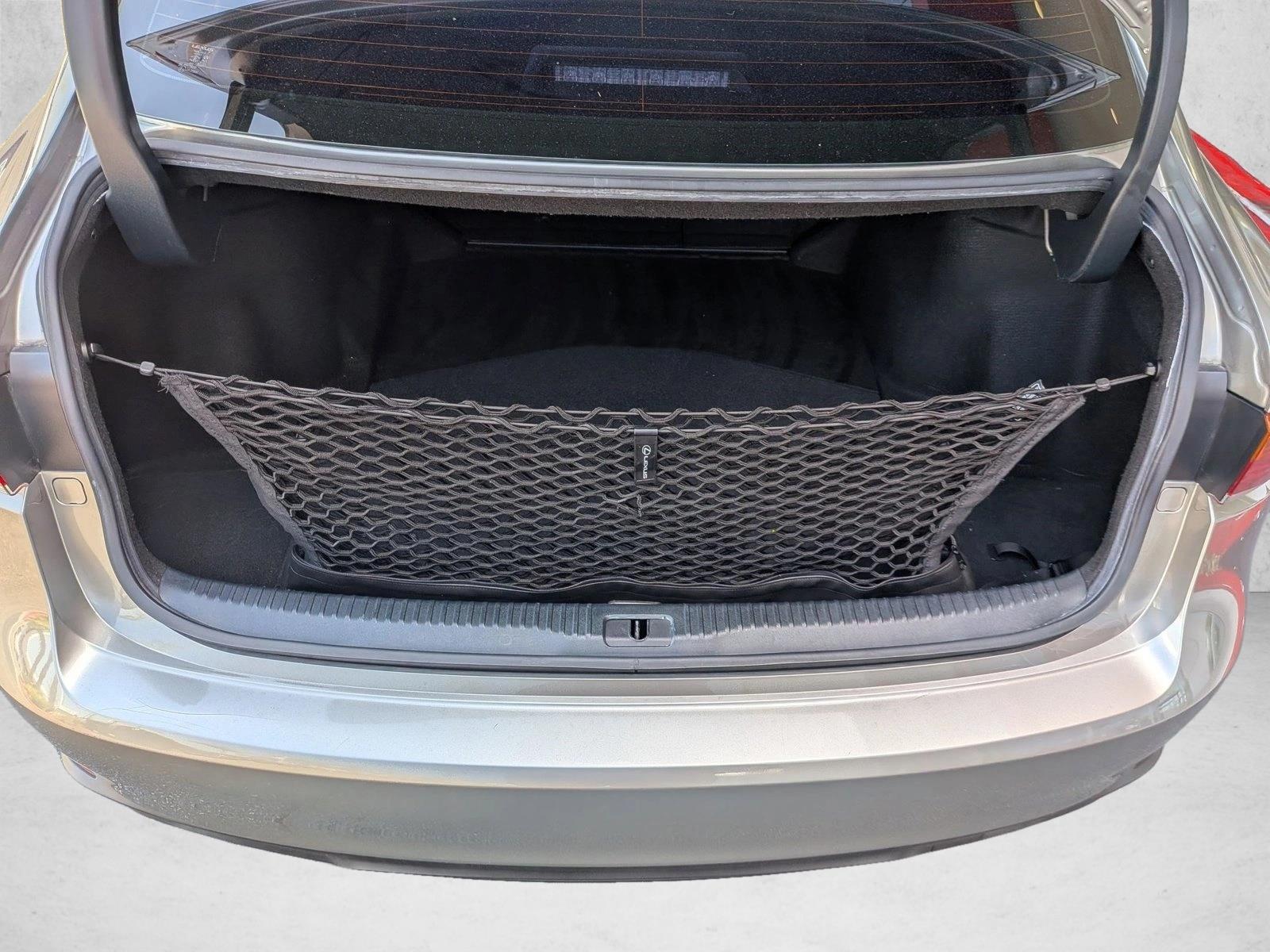 2017 LEXUS IS 200t IS Turbo photo 5