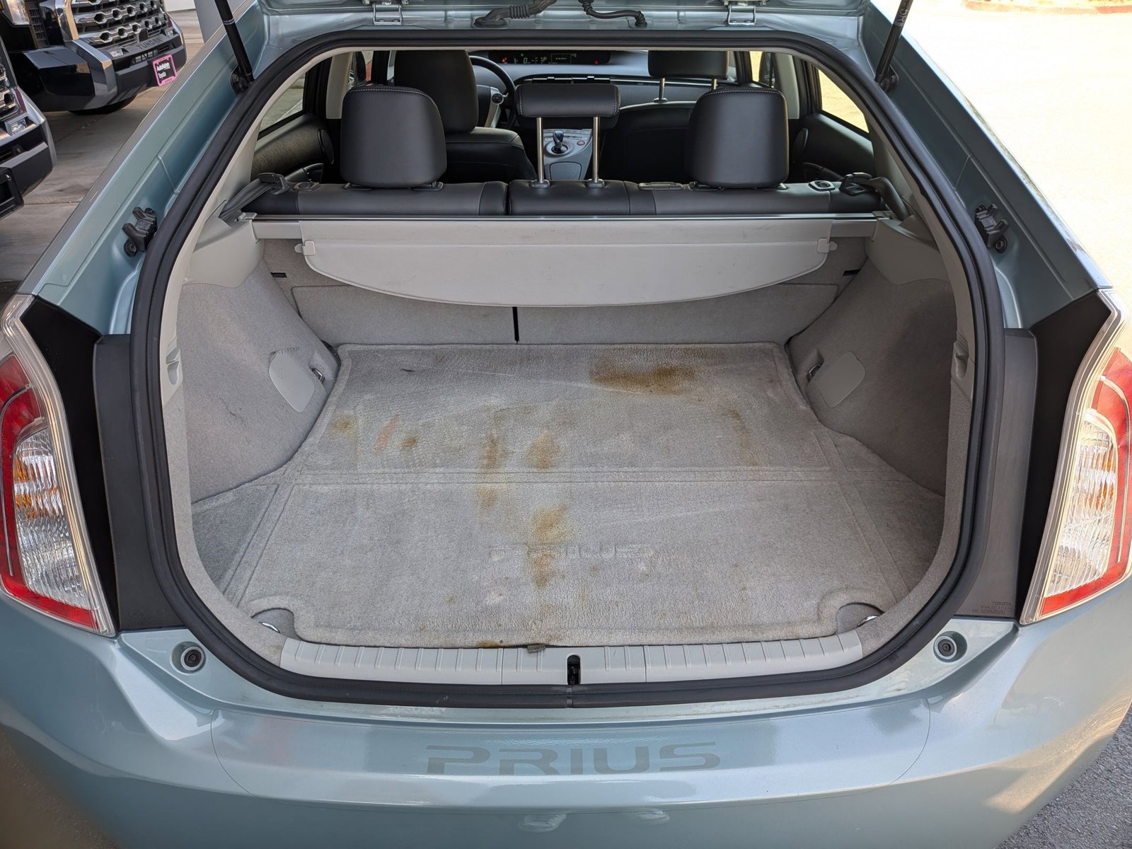 2012 Toyota Prius Four photo 6