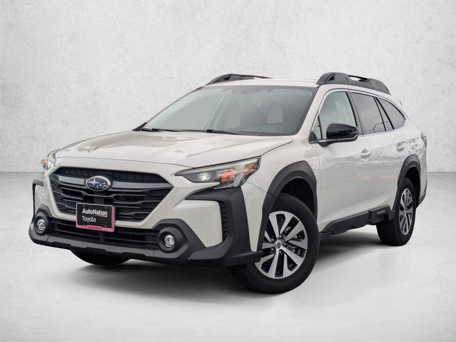 2025 Subaru Outback Premium's photo