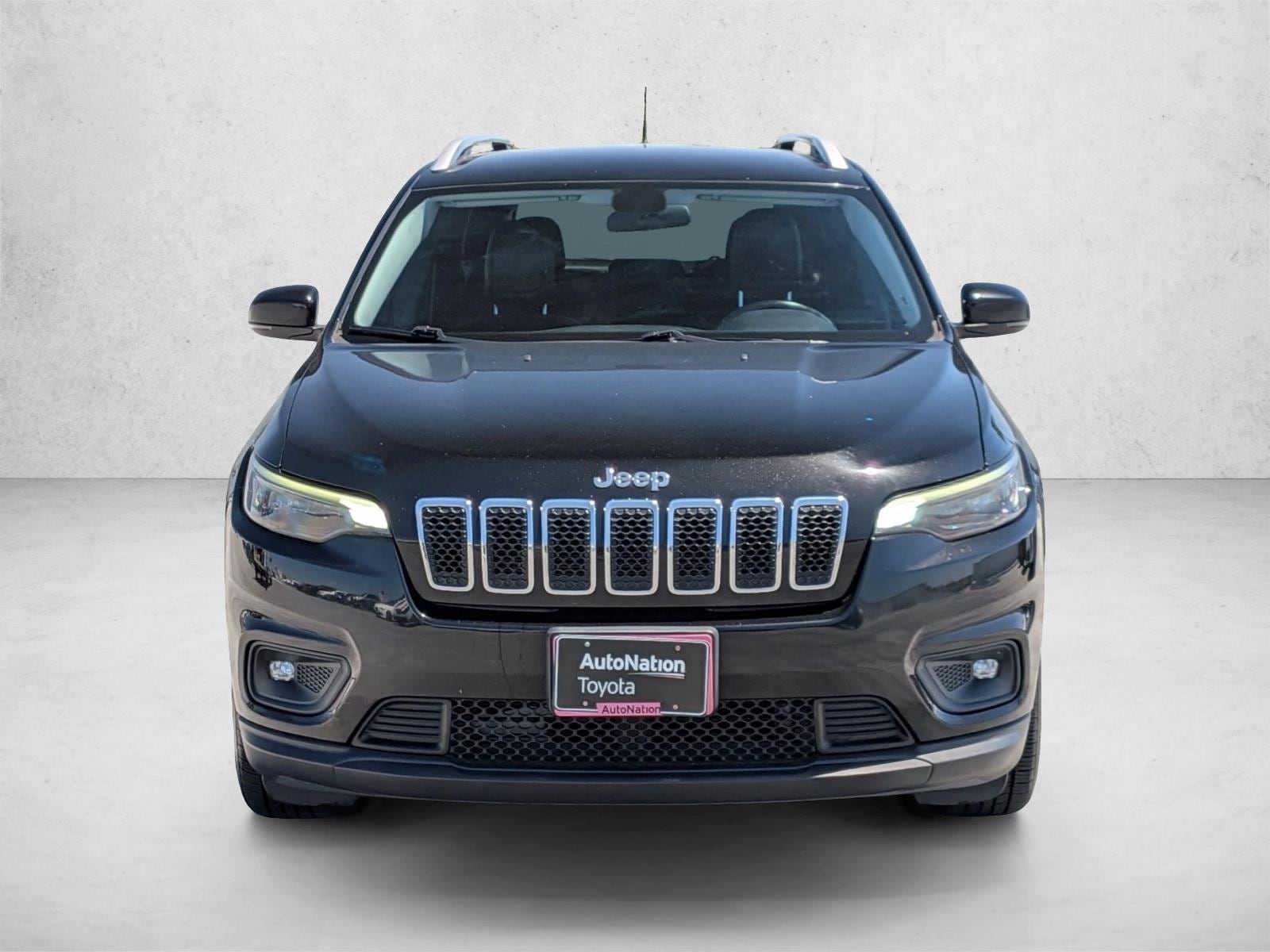 Used 2019 Jeep Cherokee Latitude Plus with VIN 1C4PJLLBXKD266289 for sale in Buena Park, CA
