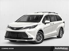 2026 Toyota Sienna LE 8 PASSENGER