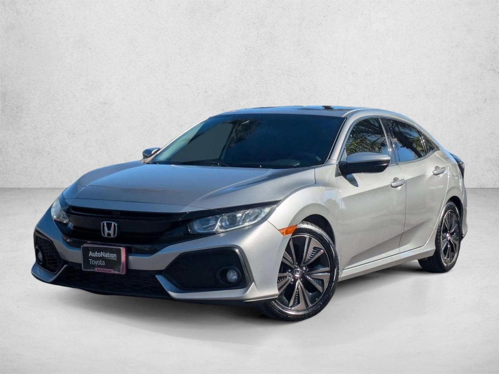 2018 Honda Civic Hatchback EX's photo