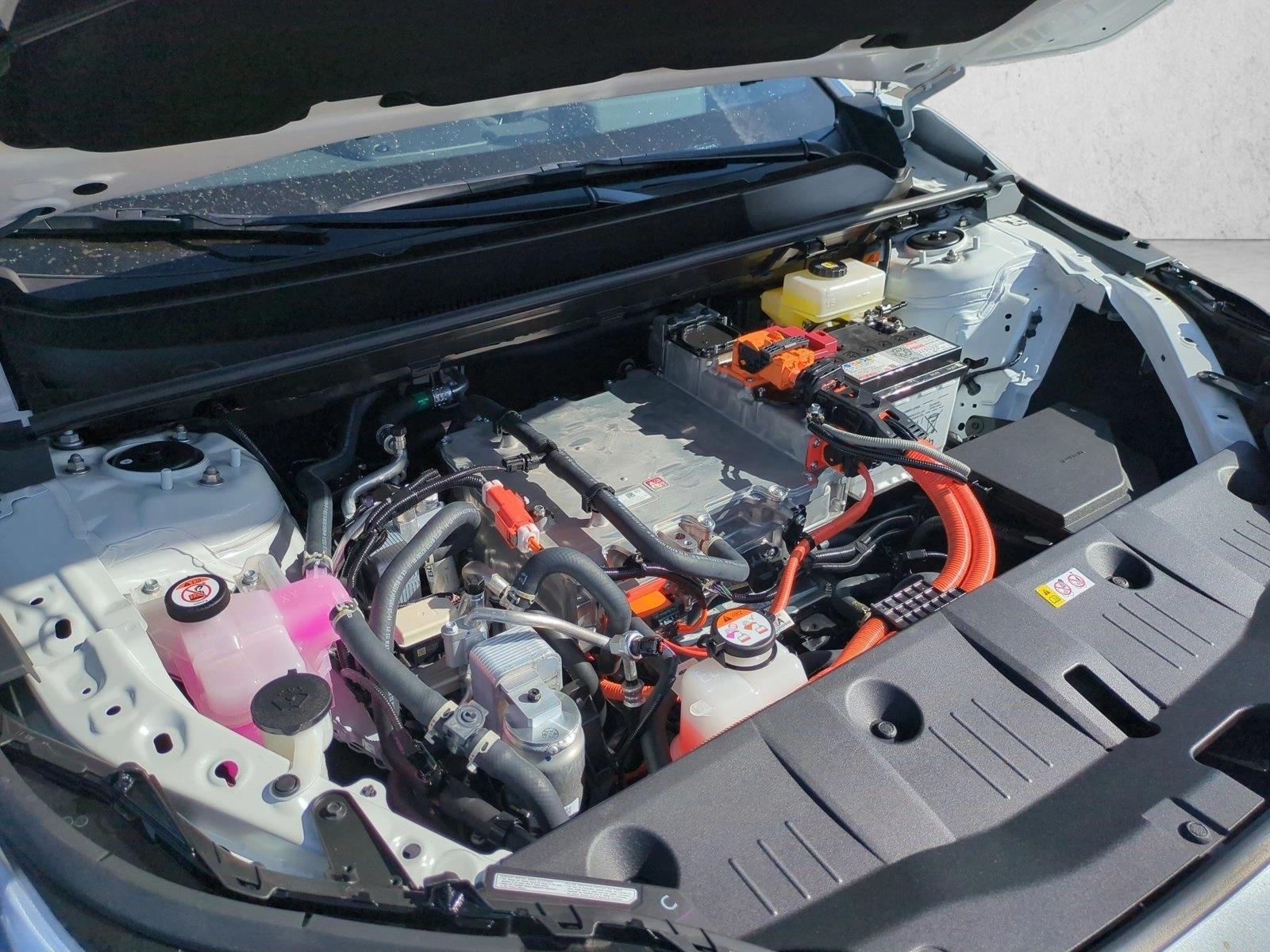 2026 Toyota C-HR SE - Photo 16