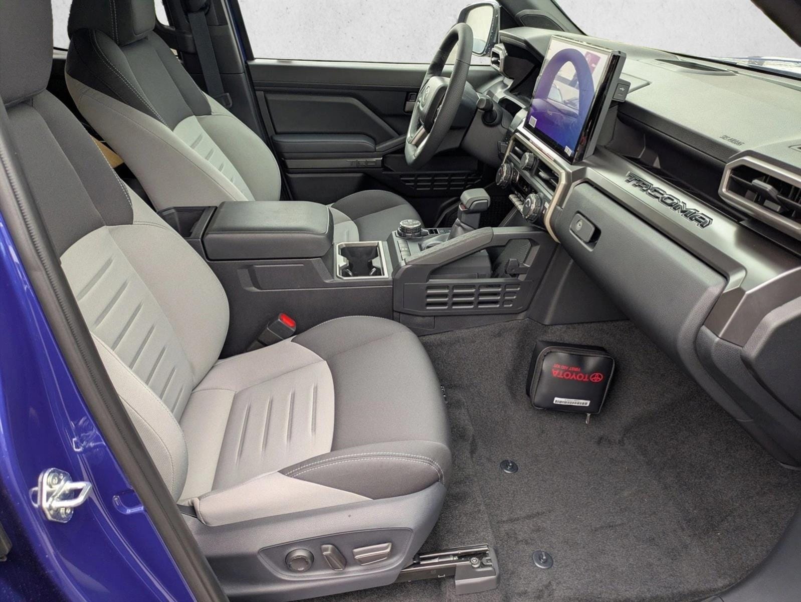 2025 Toyota Tacoma TRD Off Road - Photo 16