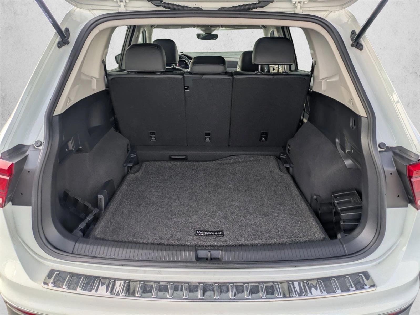 2022 Volkswagen Tiguan SE photo 6