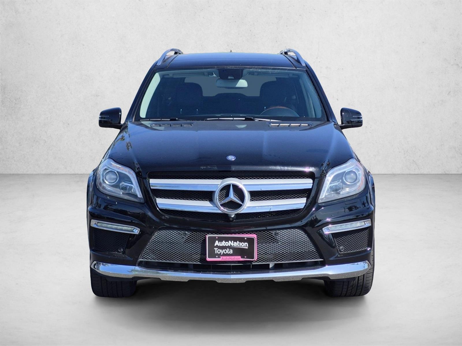 Used 2014 Mercedes-Benz GL-Class GL550 with VIN 4JGDF7DE0EA279574 for sale in Buena Park, CA
