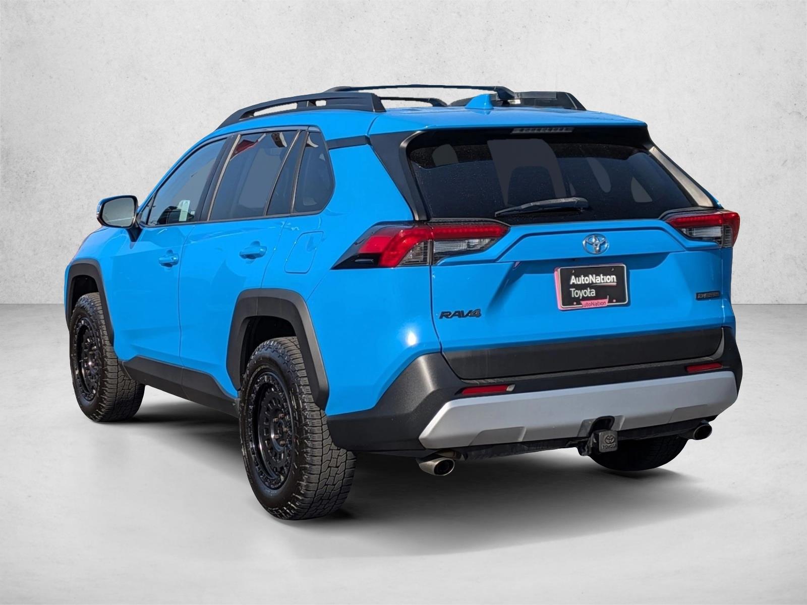 2019 Toyota RAV4 Adventure photo 3