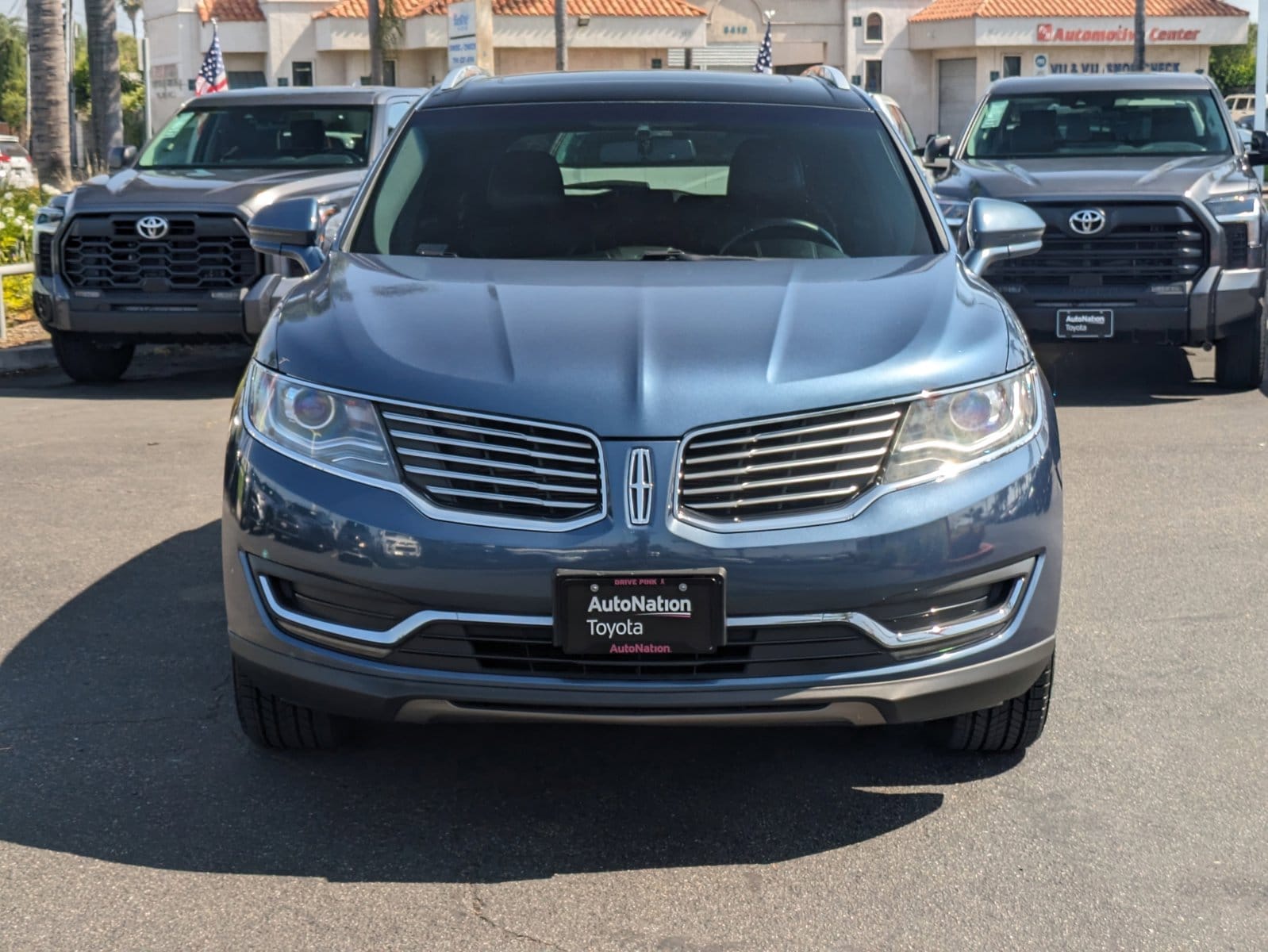 Used 2018 Lincoln MKX Select with VIN 2LMPJ6KR7JBL48050 for sale in Buena Park, CA