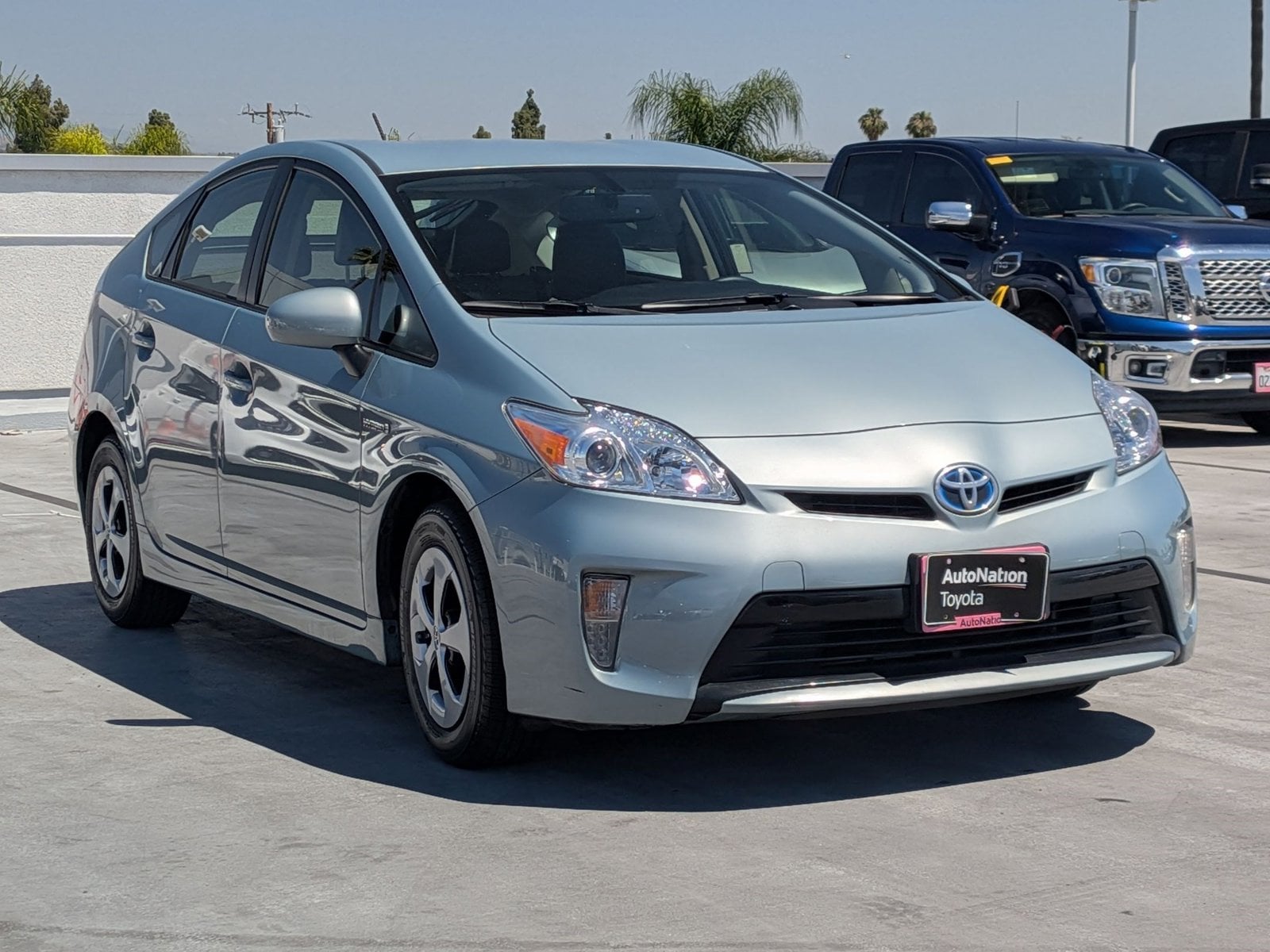 2012 Toyota Prius Four photo 3