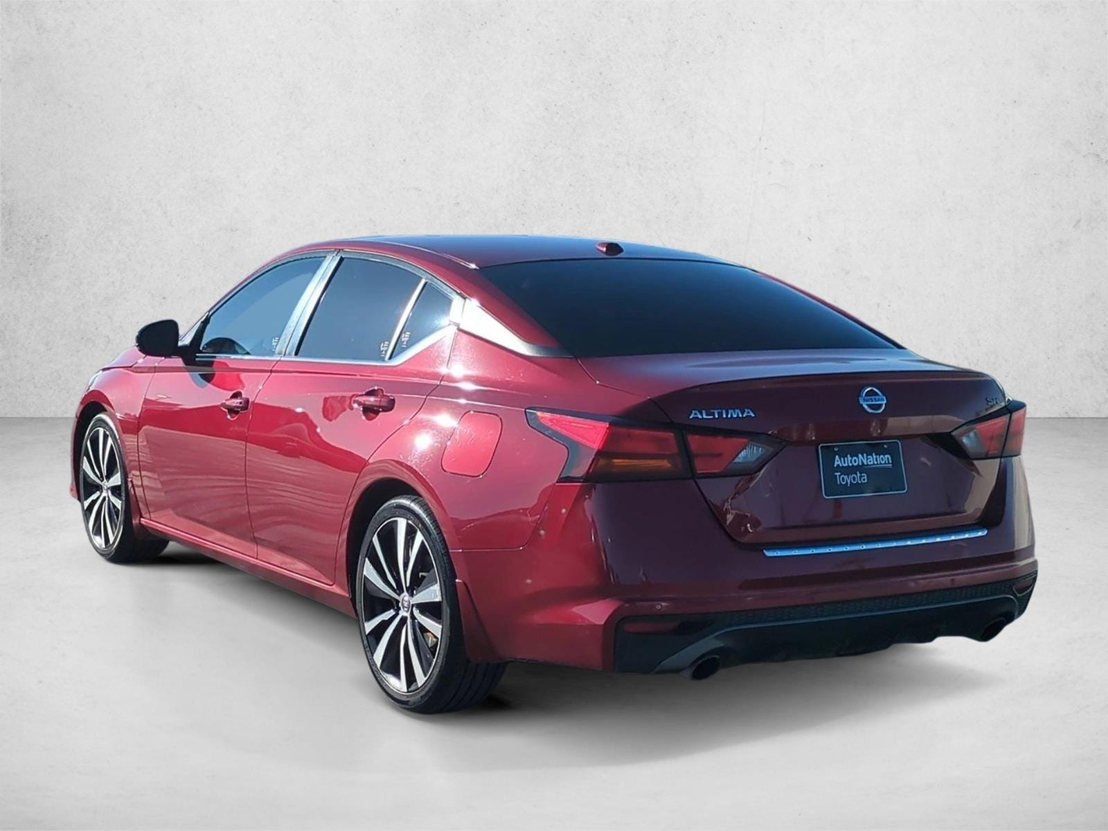 2021 Nissan Altima 2.5 SR photo 3