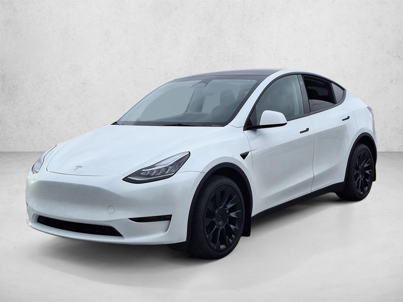 2023 Tesla Model Y Long Range's photo