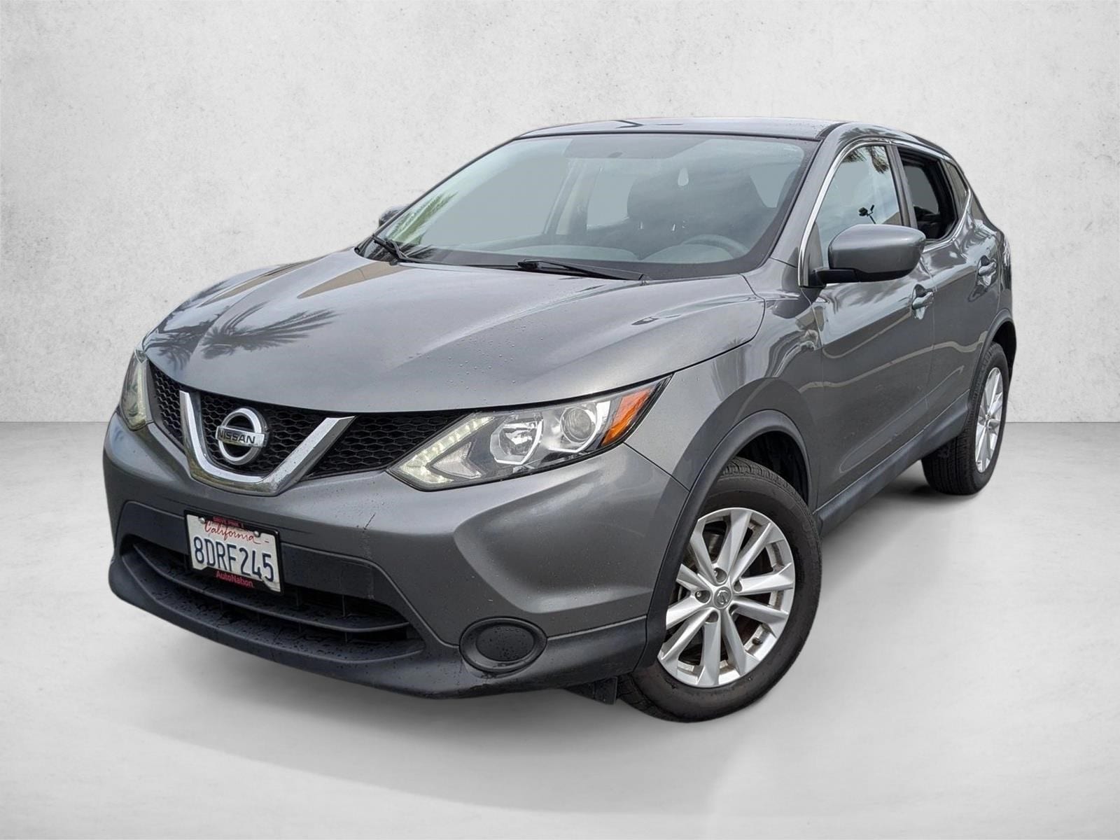 2018 Nissan Rogue Sport S's photo